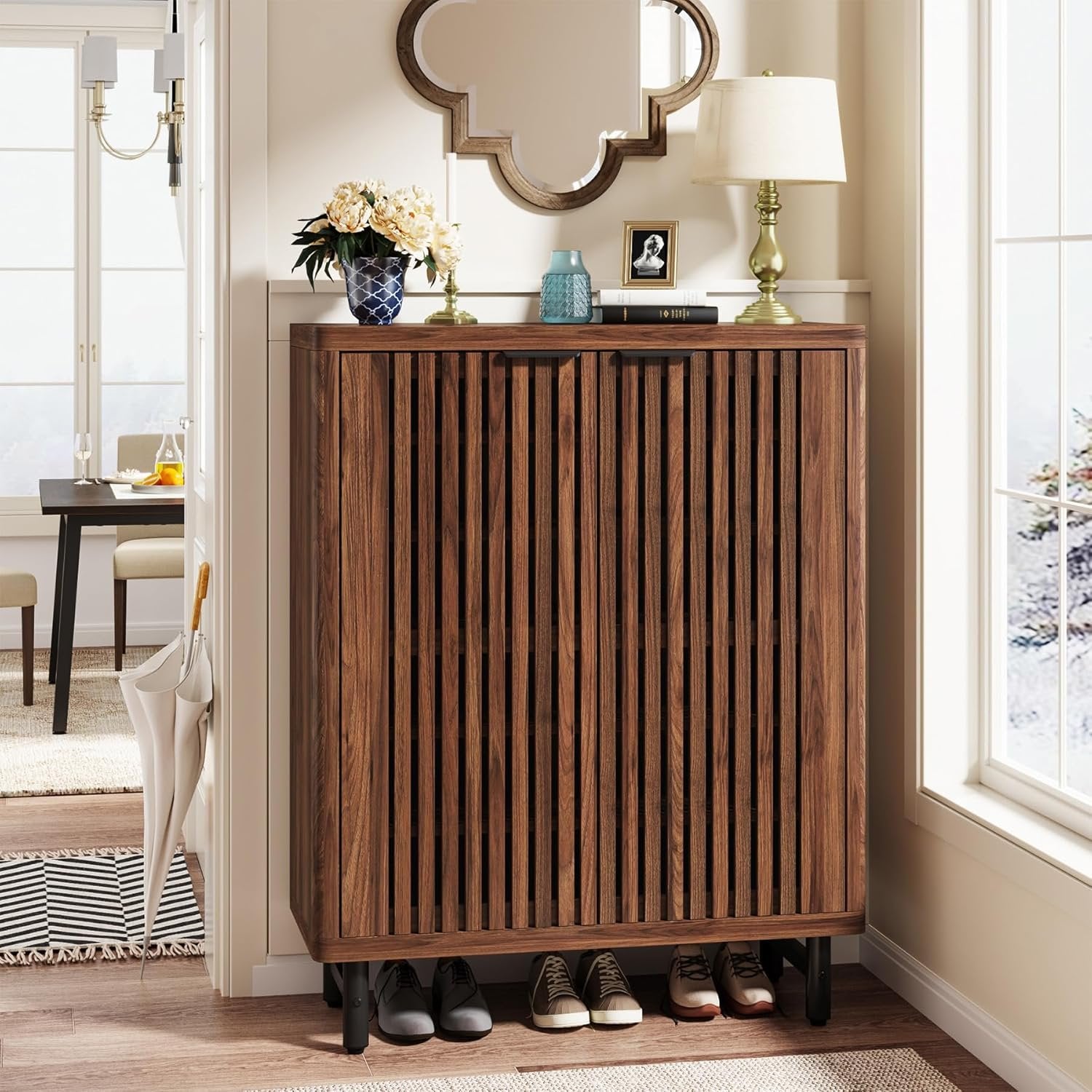 Tribesigns Armoire à Chaussures à 6 Niveaux avec Portes à persiennes, Grande Armoire de Rangement à Chaussures en Bois avec étagères réglables